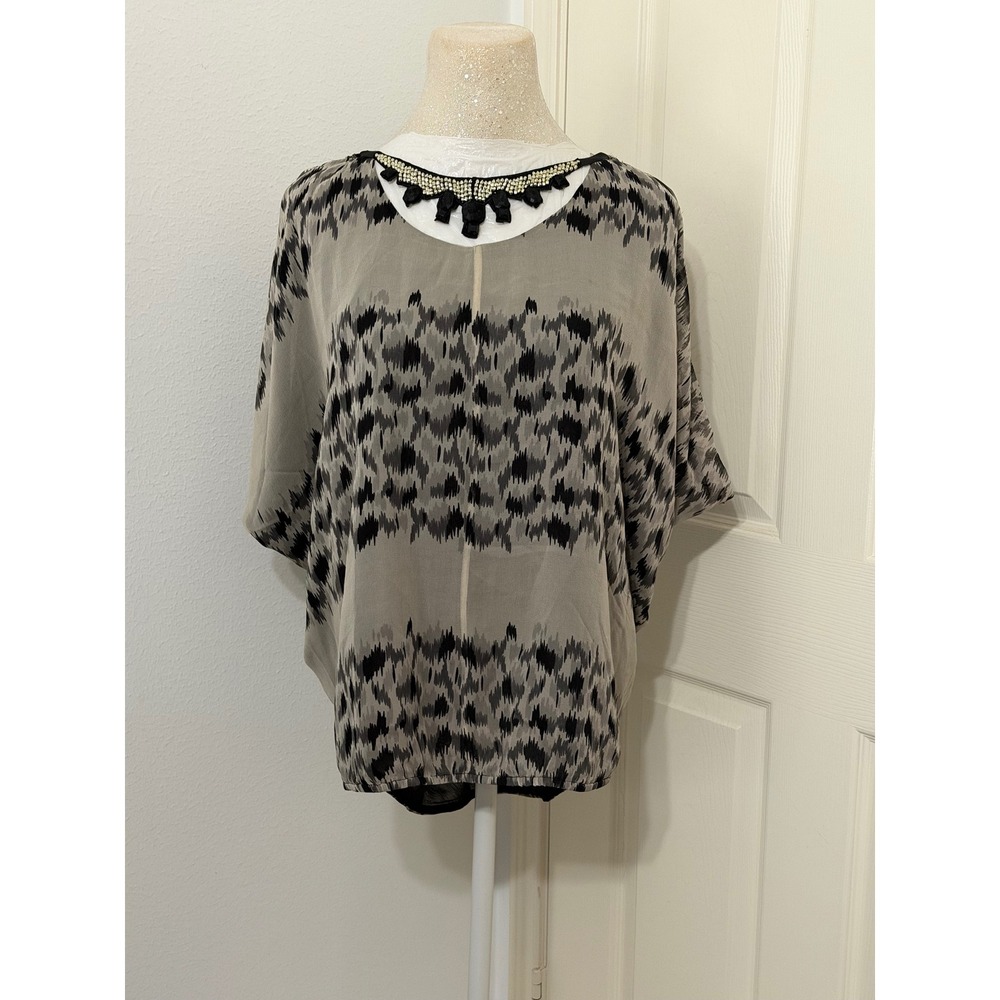 Jenny Han Women's sz L Silk Ikat Print Beaded Neckline Cold Shoulder Blouse boho